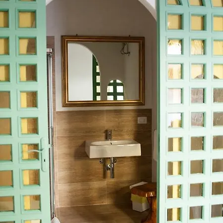 Lisca Bianca Bed & Breakfast 4*