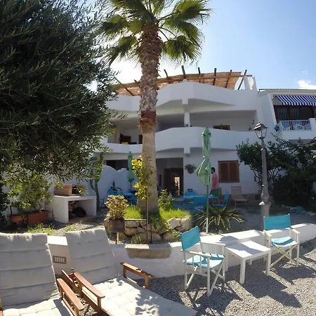 Lisca Bianca Bed & Breakfast 4*