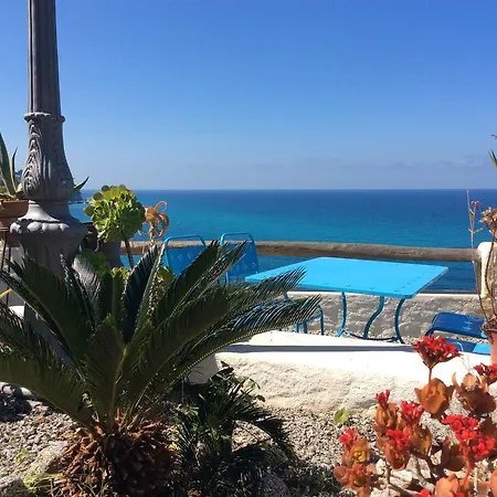 Lisca Bianca Bed & Breakfast 4*