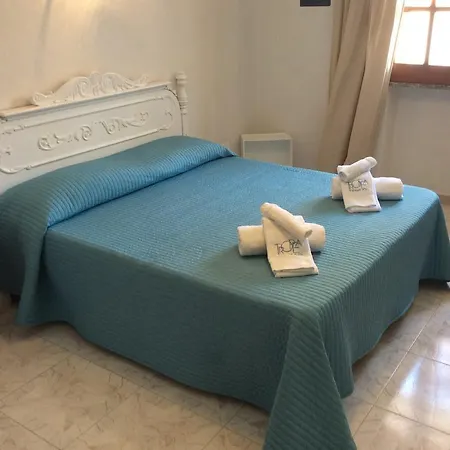 Bed & Breakfast Lisca Bianca 4*