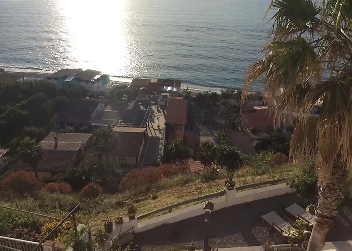 Frühstückspension Lisca Bianca 4*